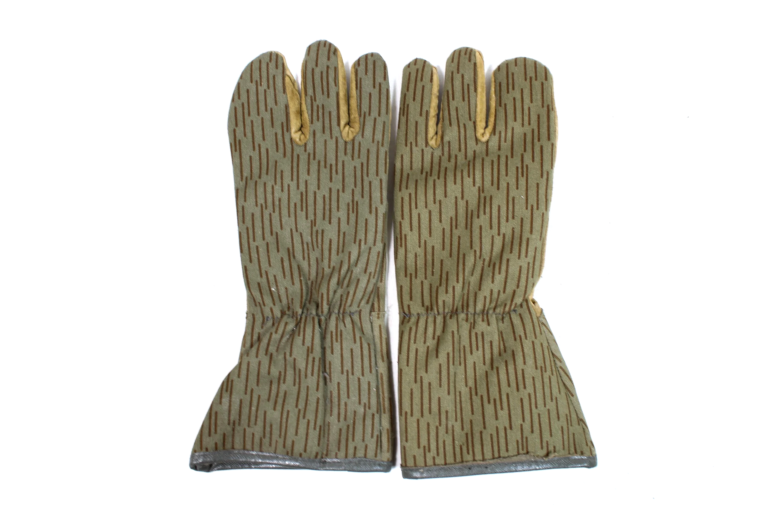 East German Strichtarn 3 Finger Gloves NVA Rain Camo NOS