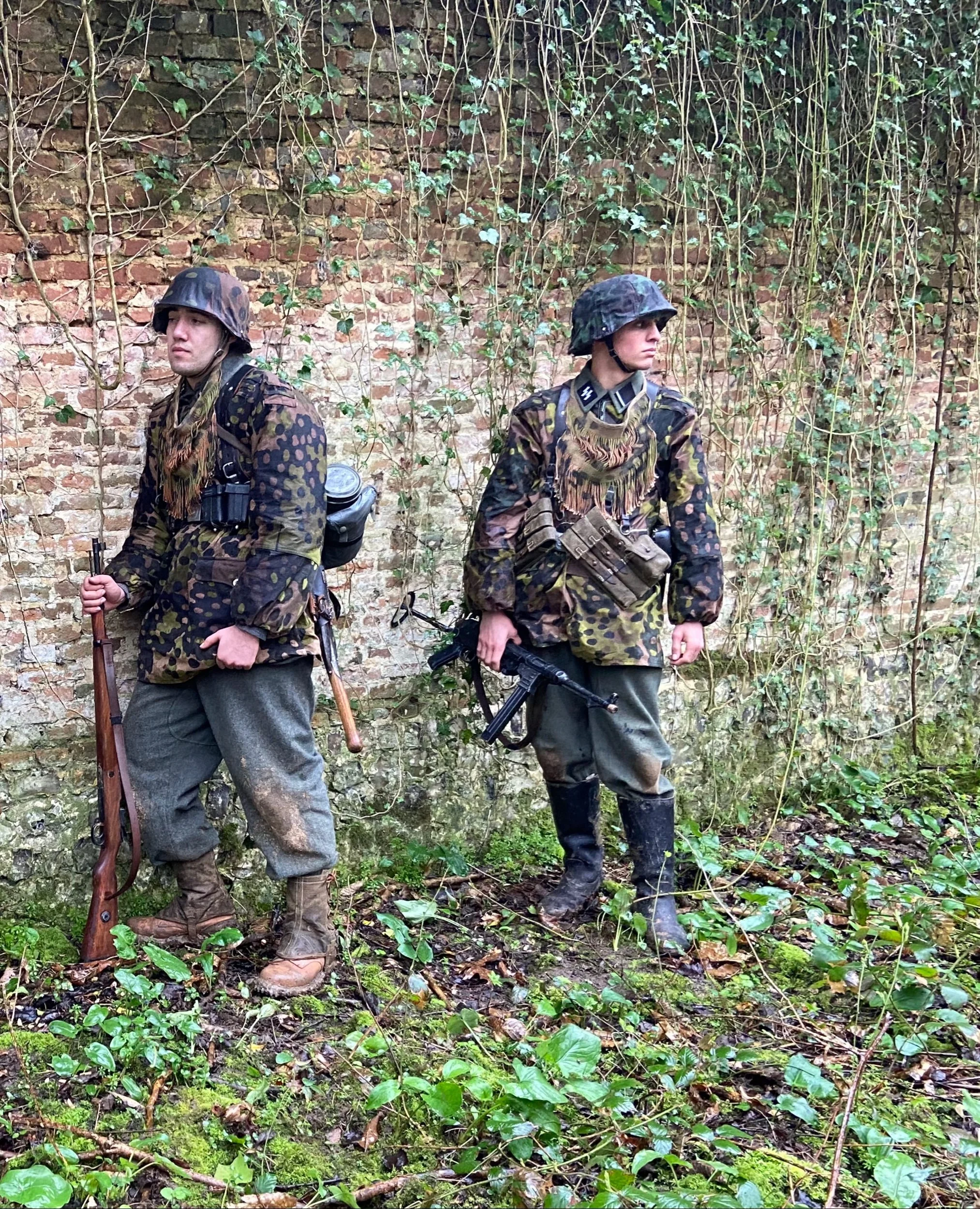 Reproduction WW2 German Waffen SS Aged Camouflage Sniper MG Face 