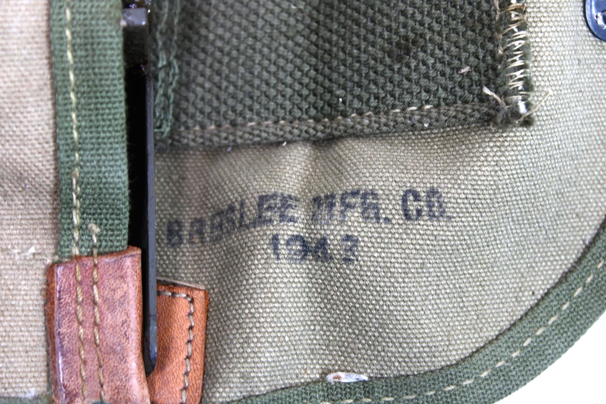 WW2 US made British Pattern 37 webbing Entrenching Tool Cover and Shovel 1942