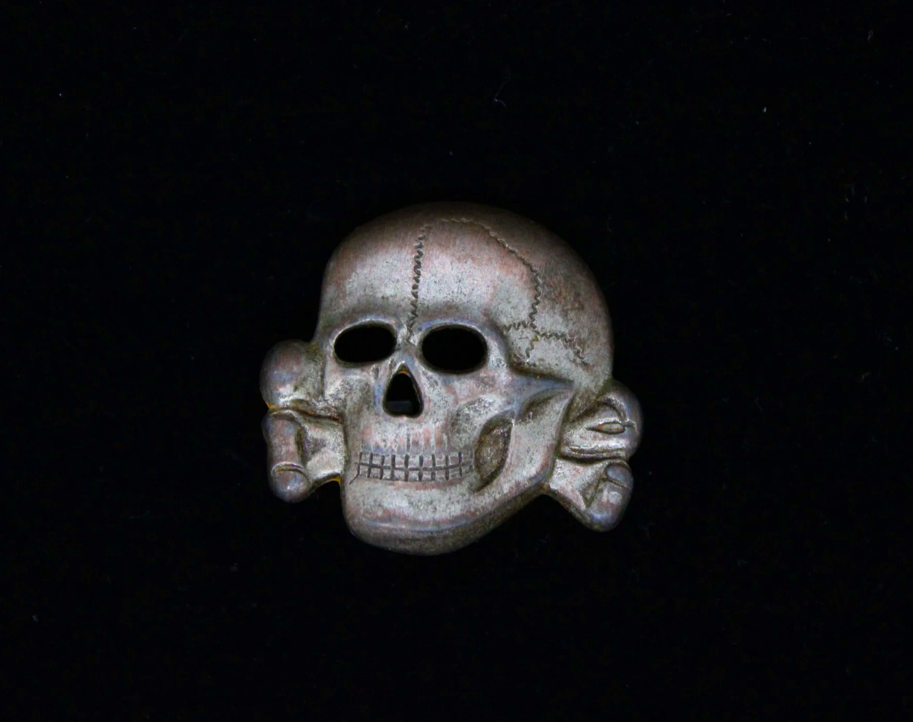 Reproduction WW2 German Waffen SS "Totenkopf" Visor Cap Skull RZM M1/24