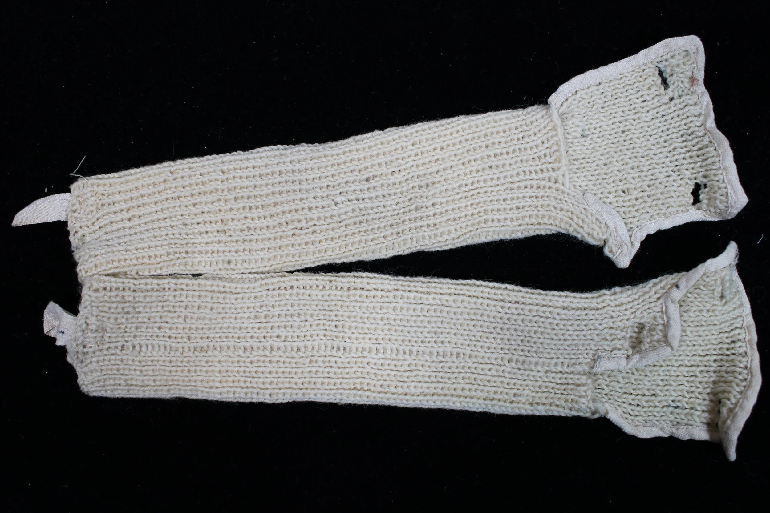 British white fingerless gloves wristlets wristovers size 1 small pair