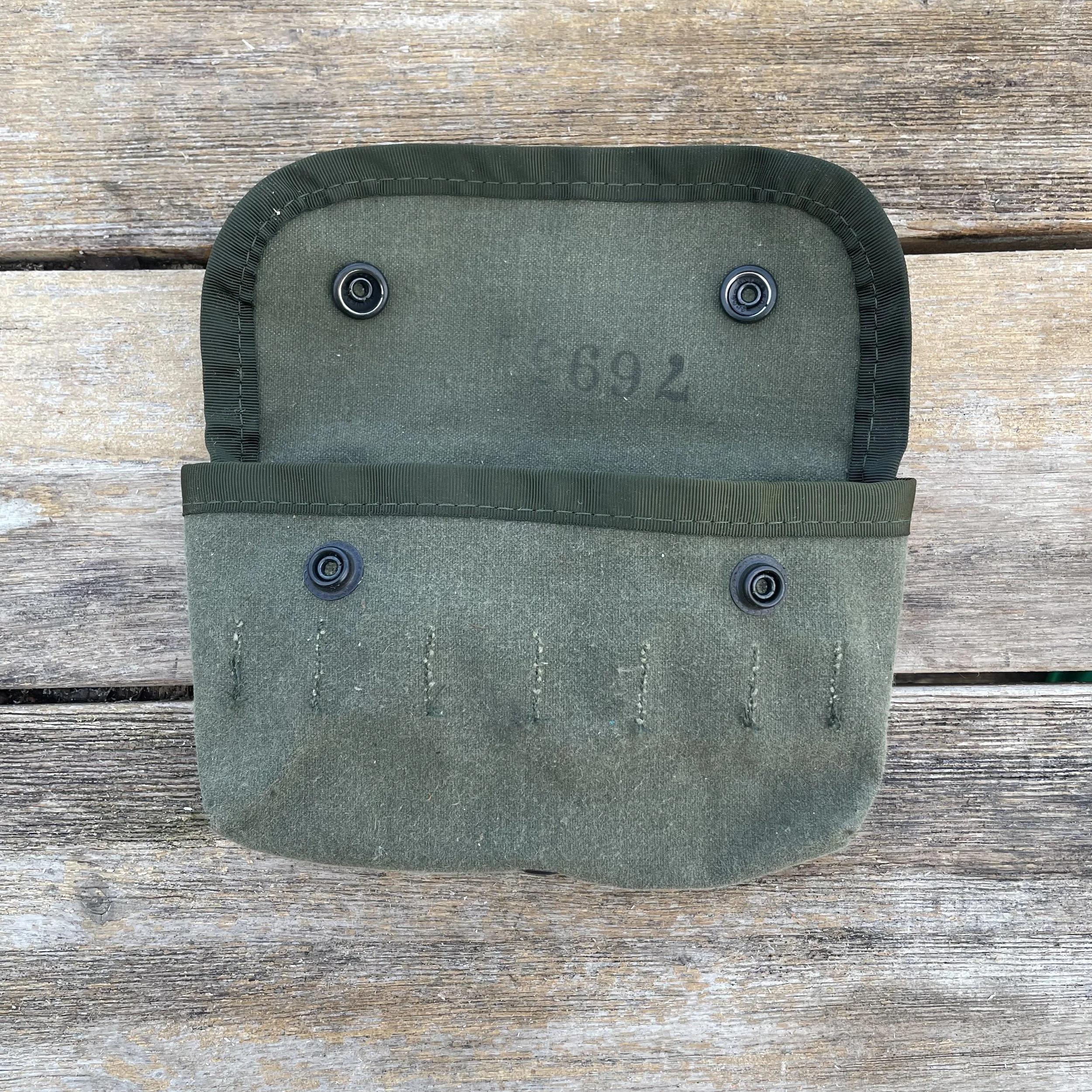 Shotgun Shell Pouch 12 Shells