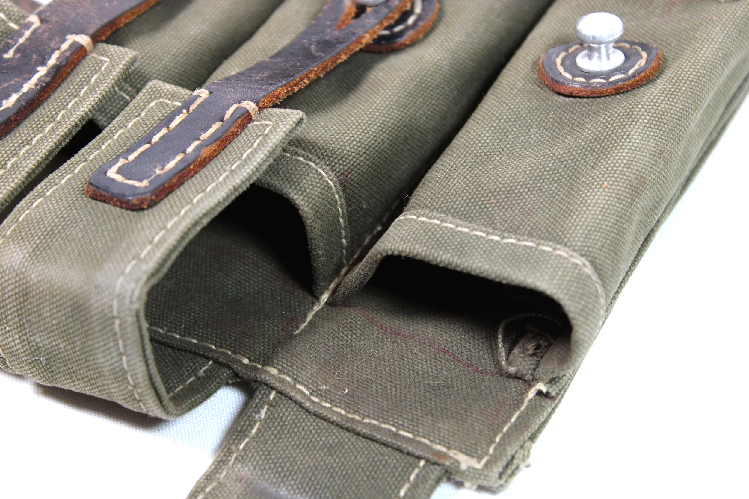 Original MP40 / MP38 Magazine Pouch