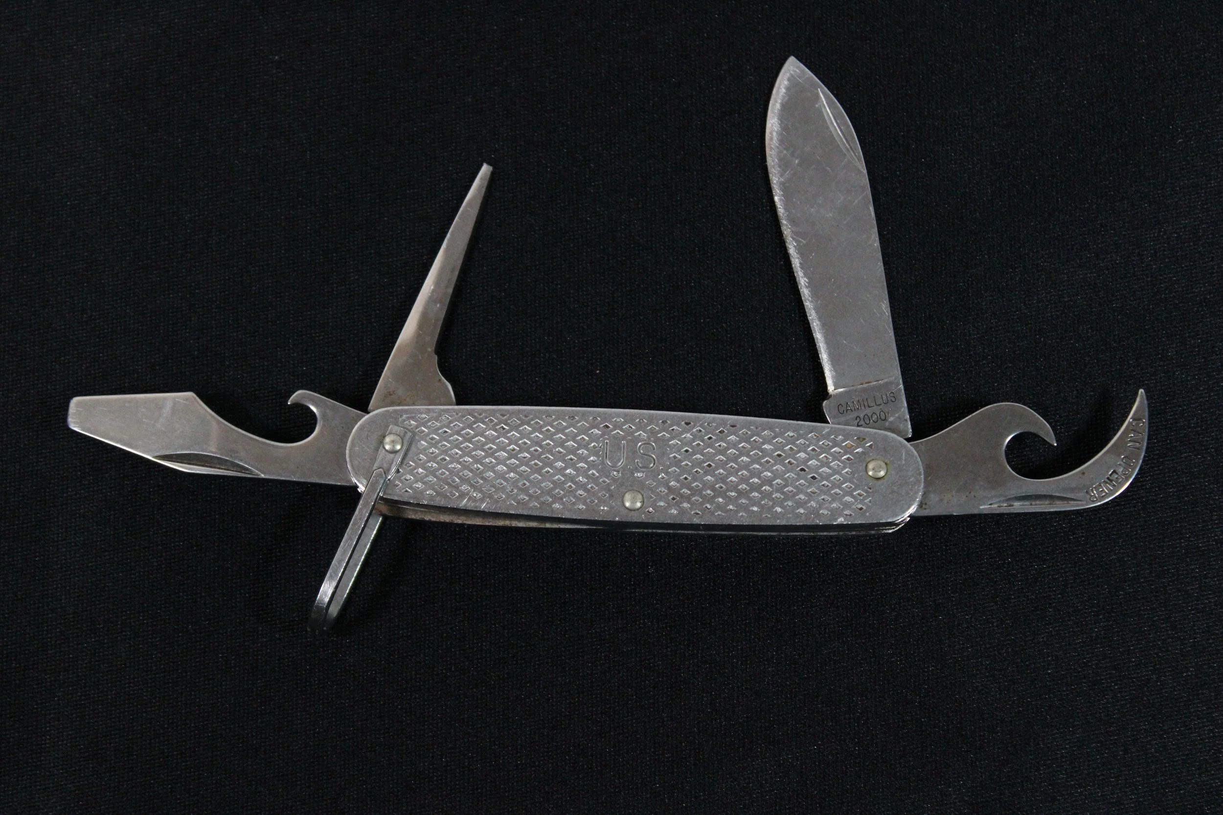 U.S. Camillus Military Multi Tool Pocket Knife dated 2000