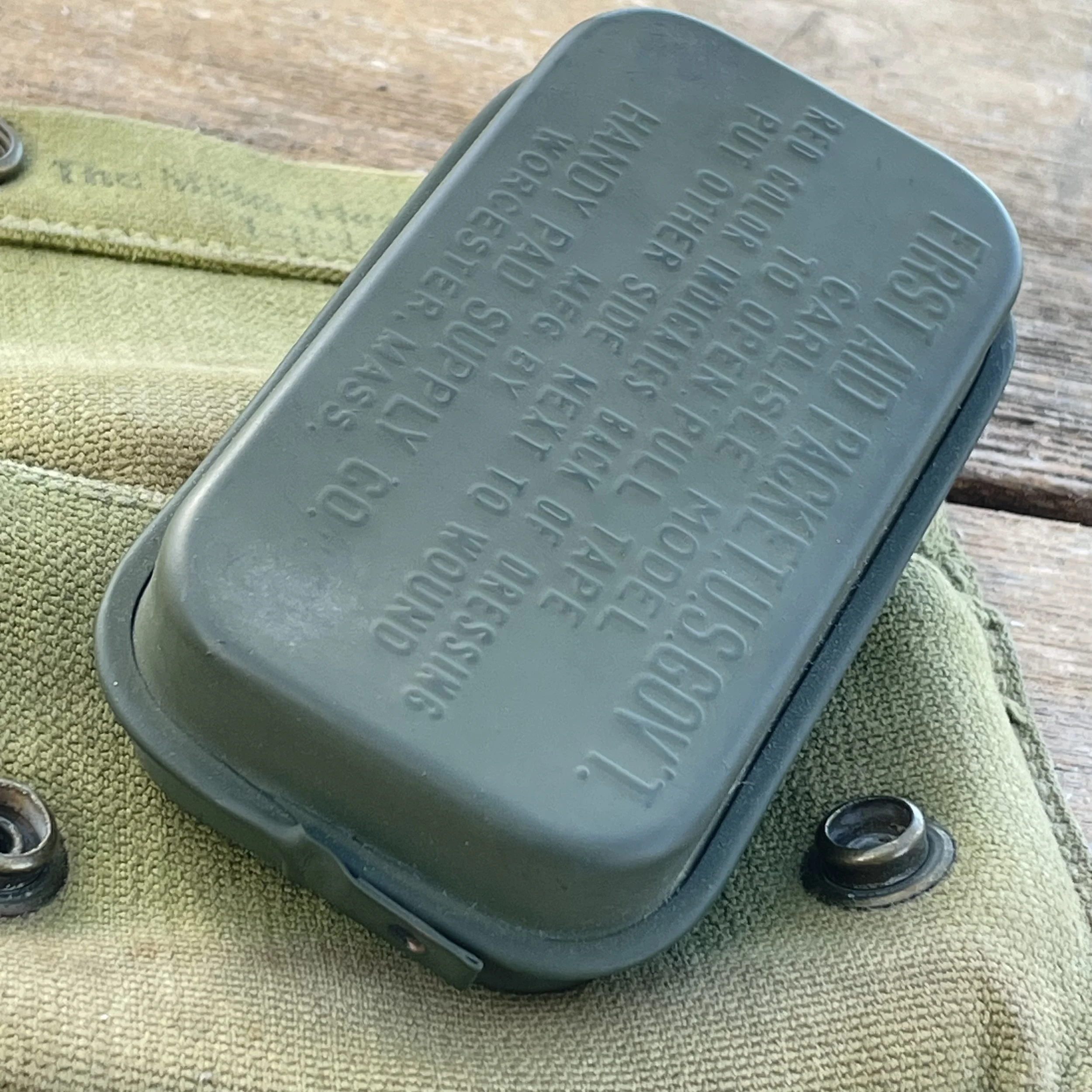 Original WW1 U.S. First Aid Pouch 1918 w/ Sealed Carlisle Bandage Tin