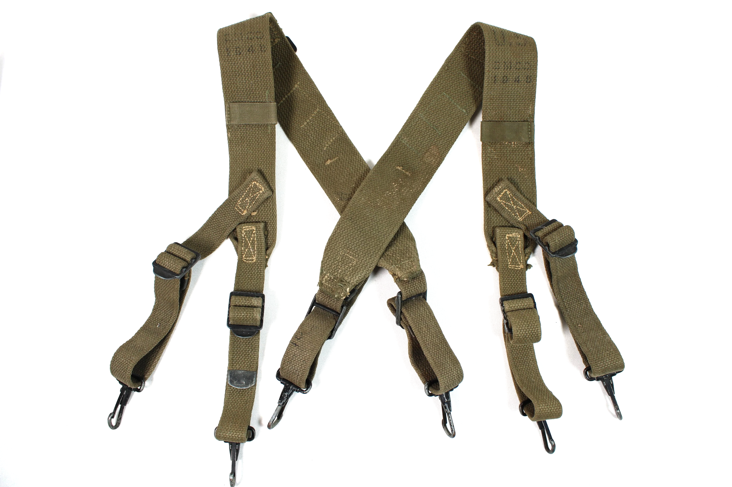 Original WW2 US M1944 Field Pack Cargo Suspenders (BM CO 1945)