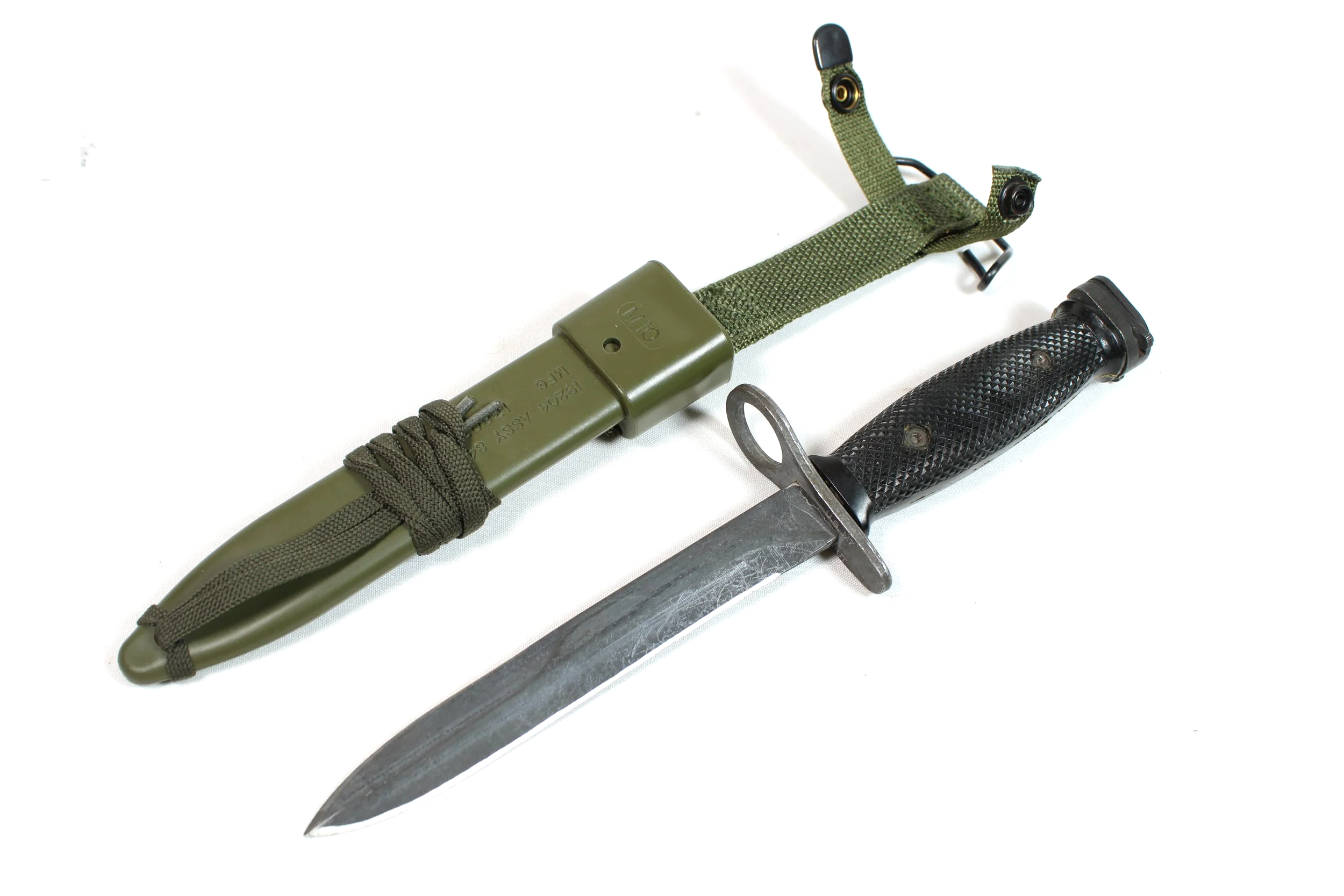 M7 Bayonet in Green M10 Scabbard Fits M16 and M4 Rifle