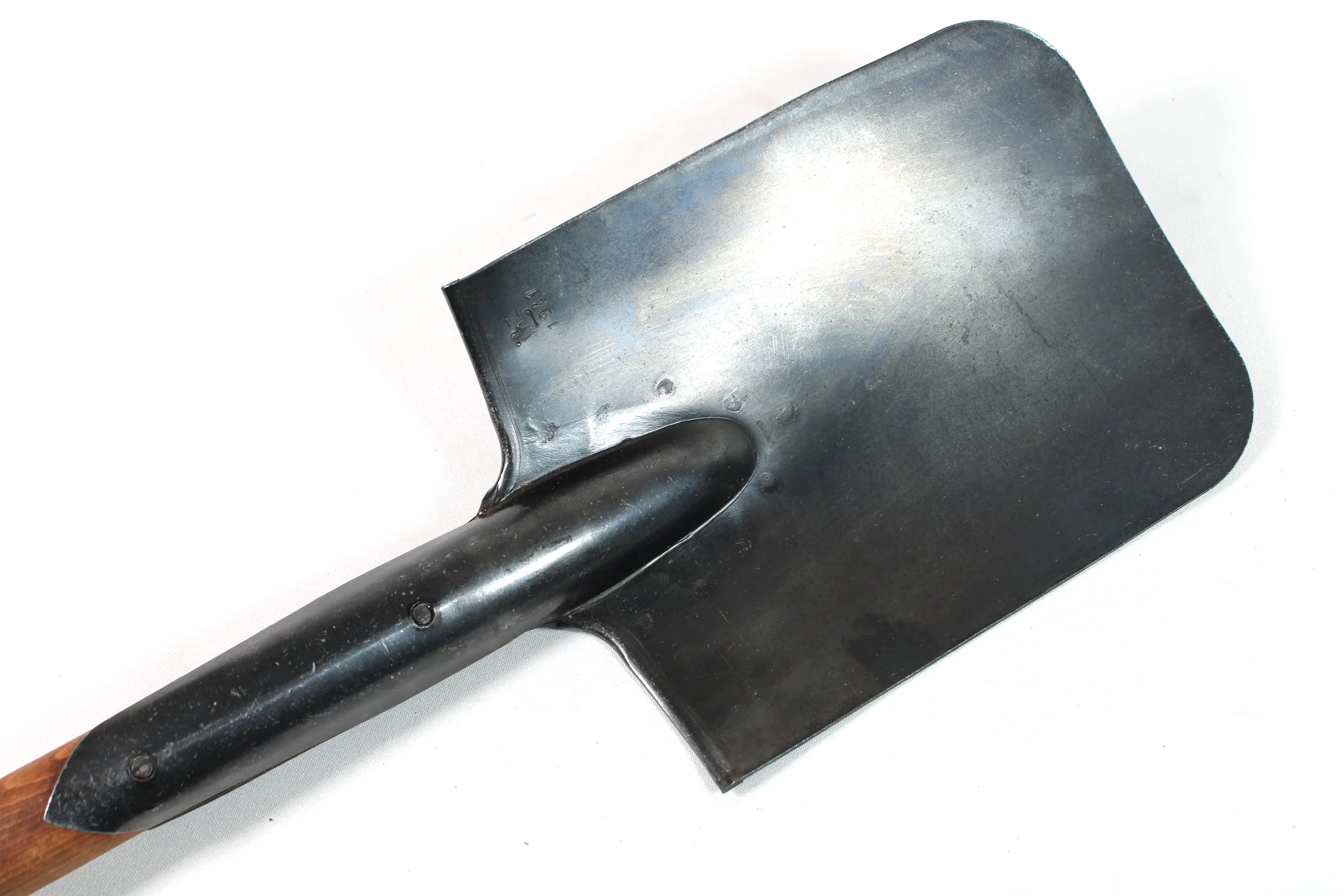 WW2 German E-Tool Shovel and Carrier Reproduction Matching Set