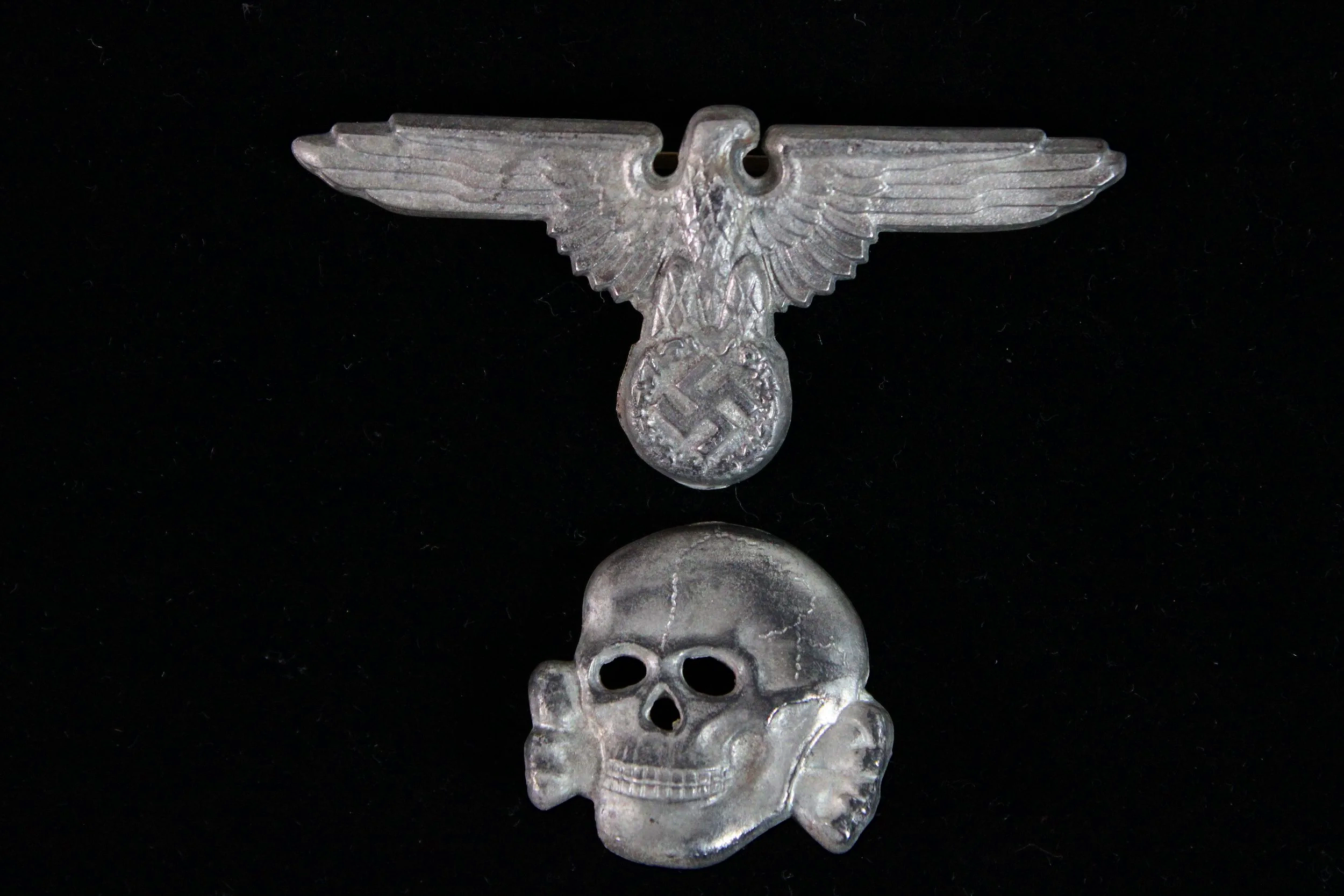 Reproduction WW2 German Waffen SS "Totenkopf" Visor Cap RZM 373/43 Skull & Eagle Matching Set