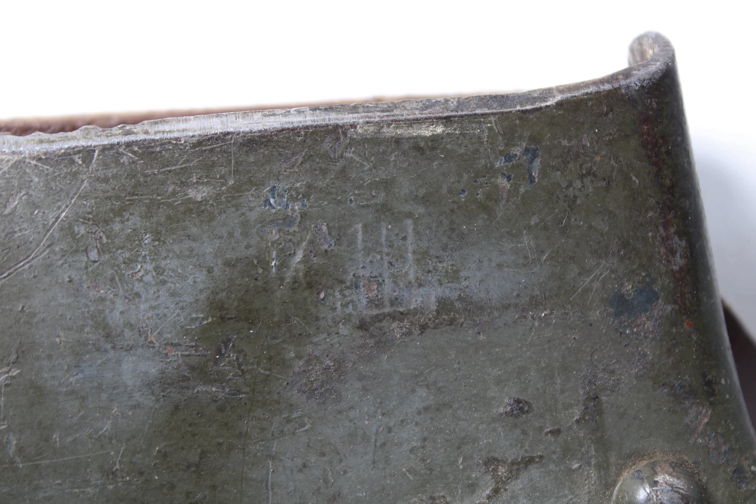 Original WW1 1915 dated Russian E-Tool Shovel and Reproduction WW1 German Carrier