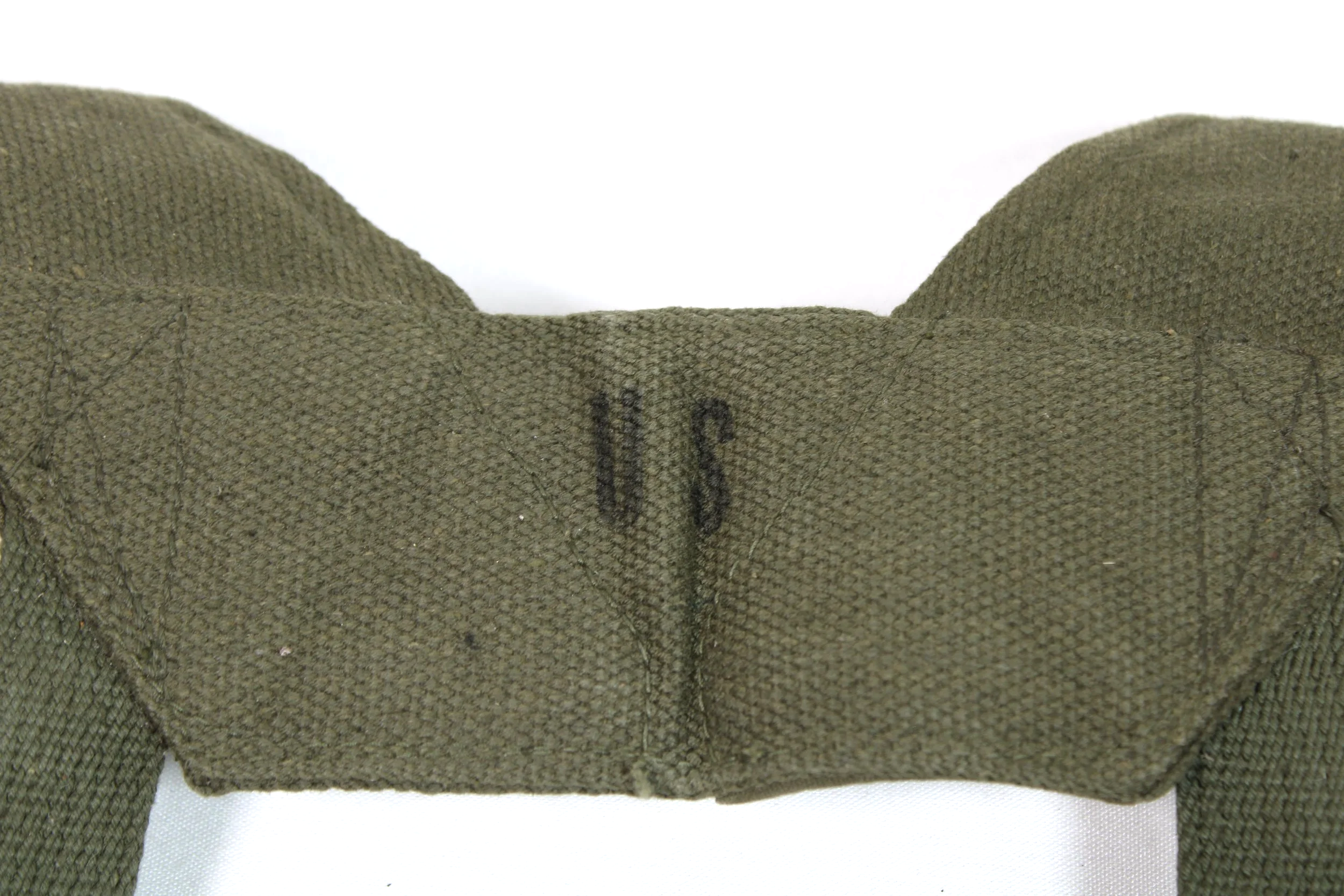 Vietnam War M56 Field Pack Suspenders Size R 1959 (Mint)-(Deadstock)