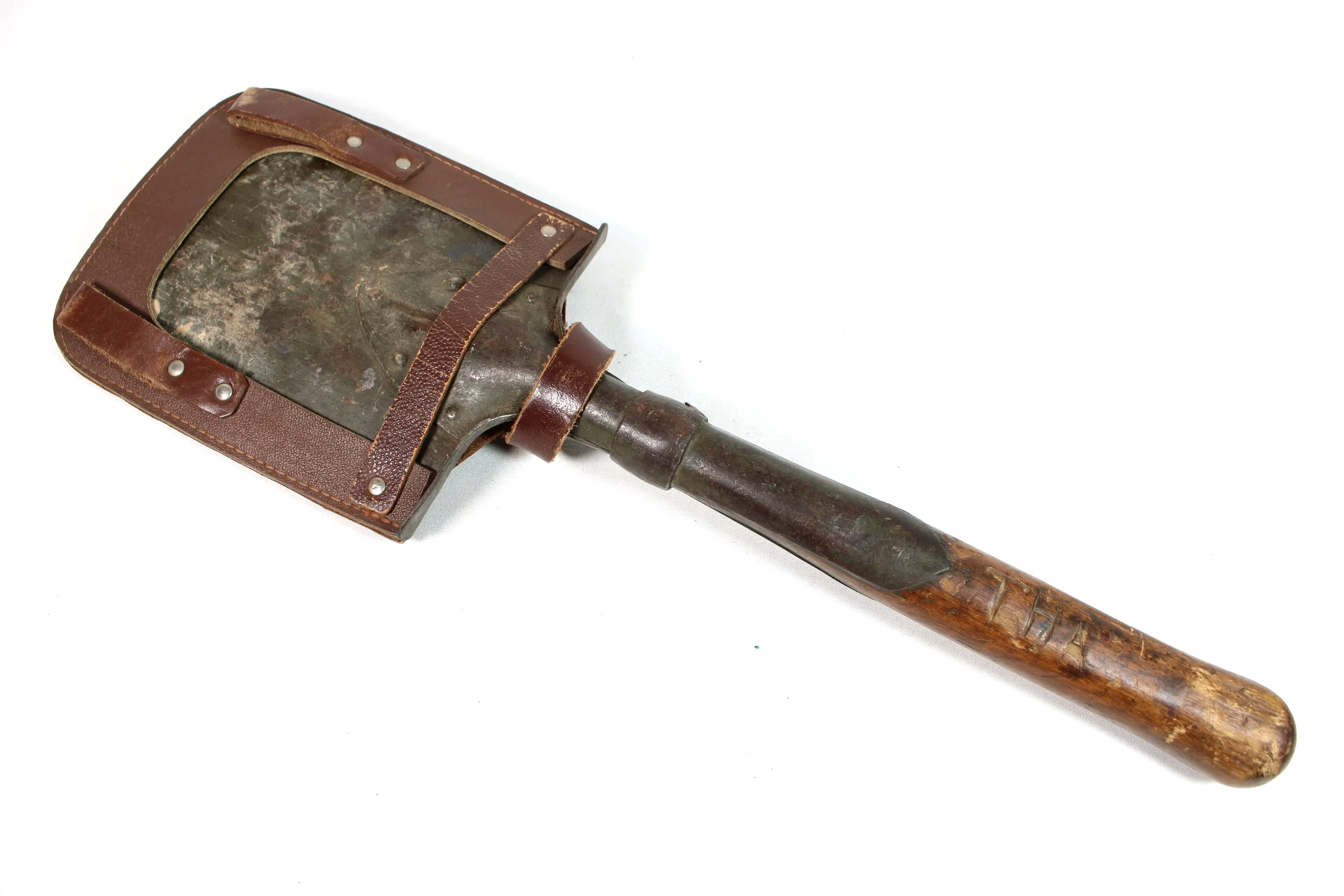 Original WW1 1915 dated Russian E-Tool Shovel and Reproduction WW1 German Carrier