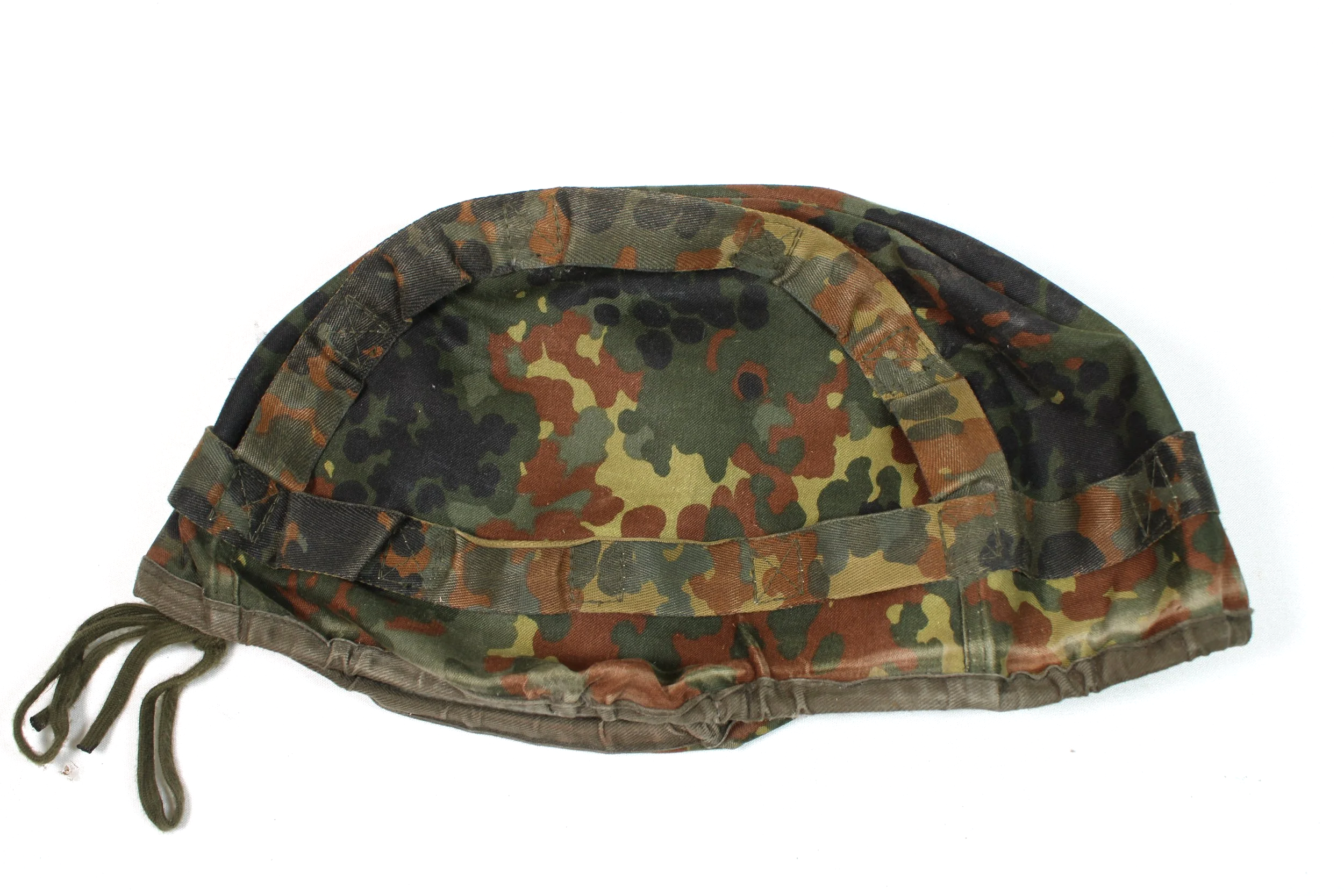 German Bundeswehr Flecktarn Helmet Cover Snow Reversible Large 58-60