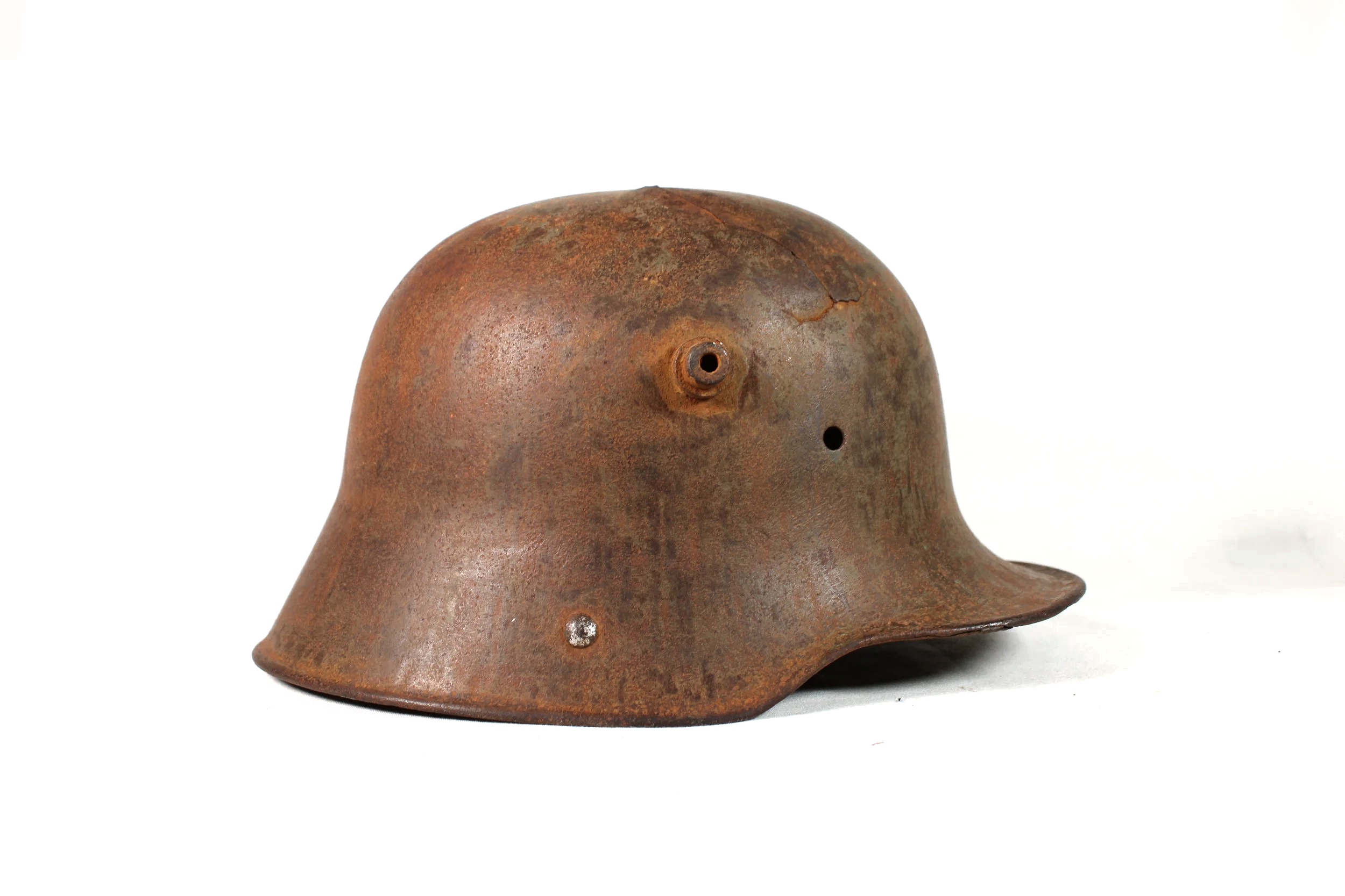 WW1 German Relic B.F.62 M16 Helmet Shell