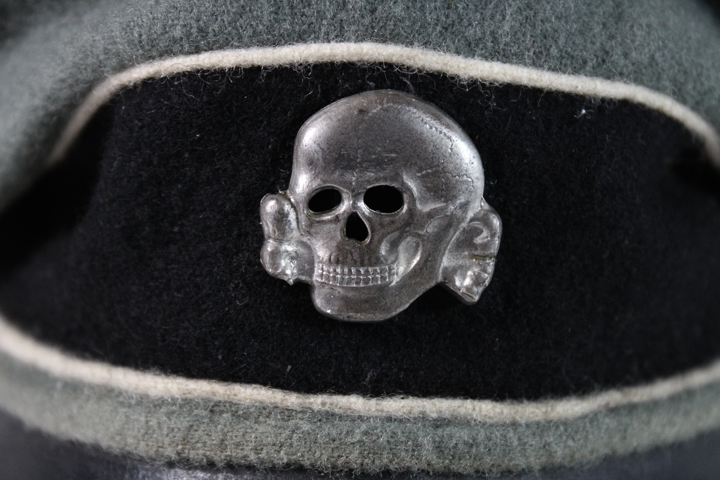 Waffen SS Old Janke Officer Reproduction Crusher Visor Size 59