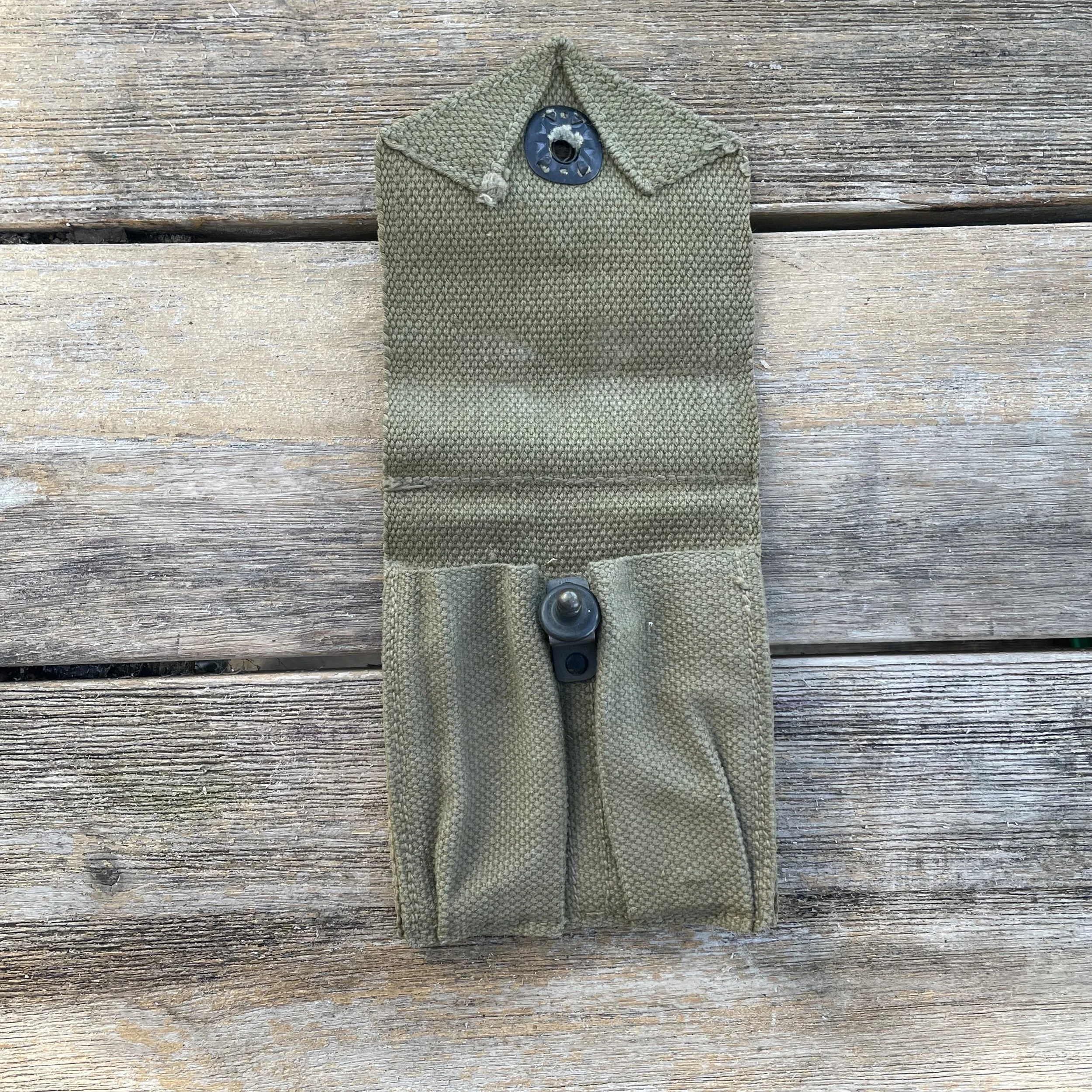 Original WWII US M1911 Pistol Ammo Magazine Pouch