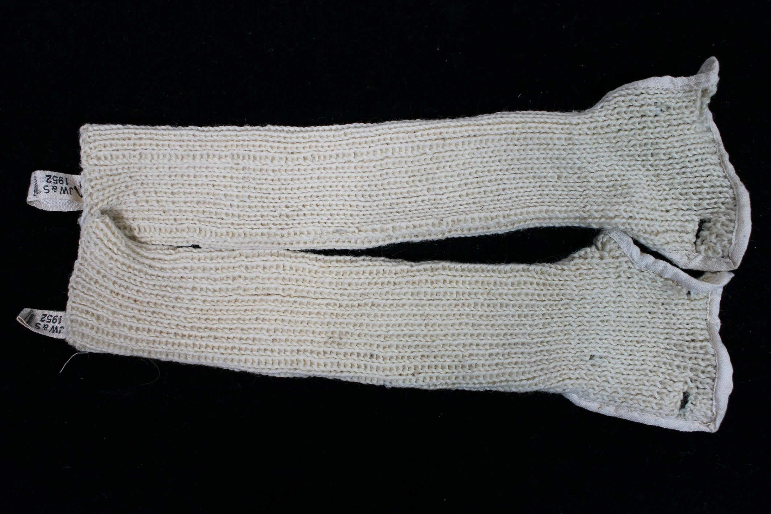 British white fingerless gloves wristlets wristovers size 1 small pair