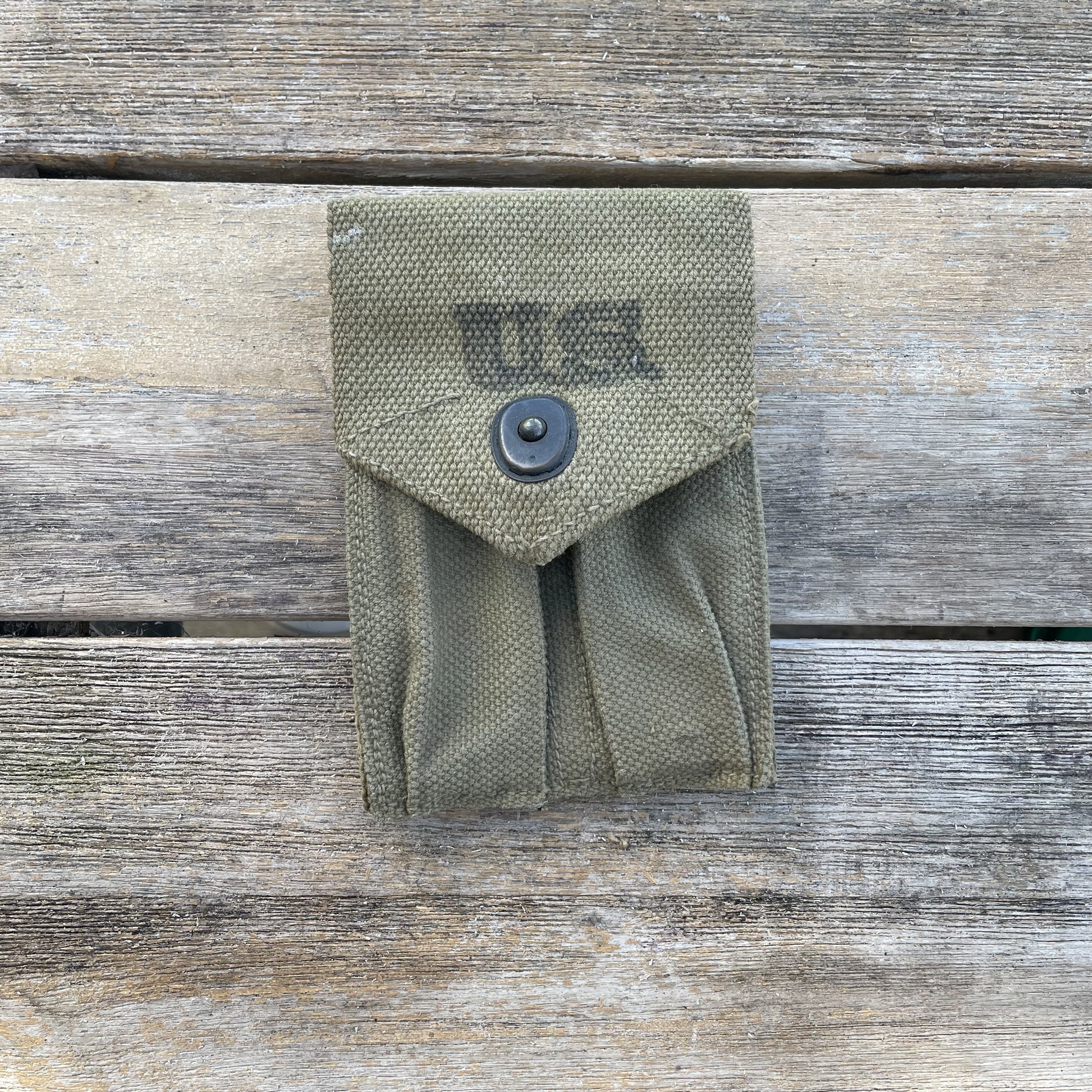 Original WWII US M1911 Pistol Ammo Magazine Pouch