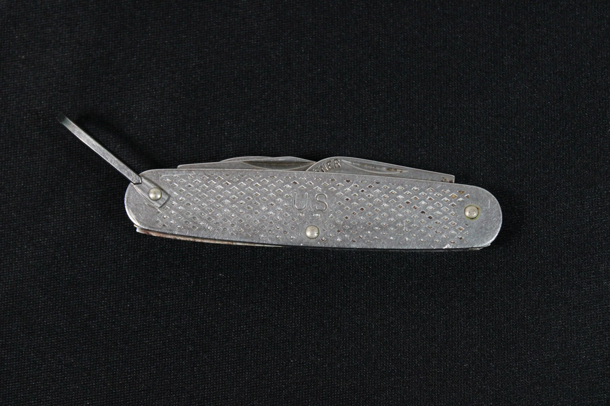U.S. Camillus Military Multi Tool Pocket Knife dated 2000