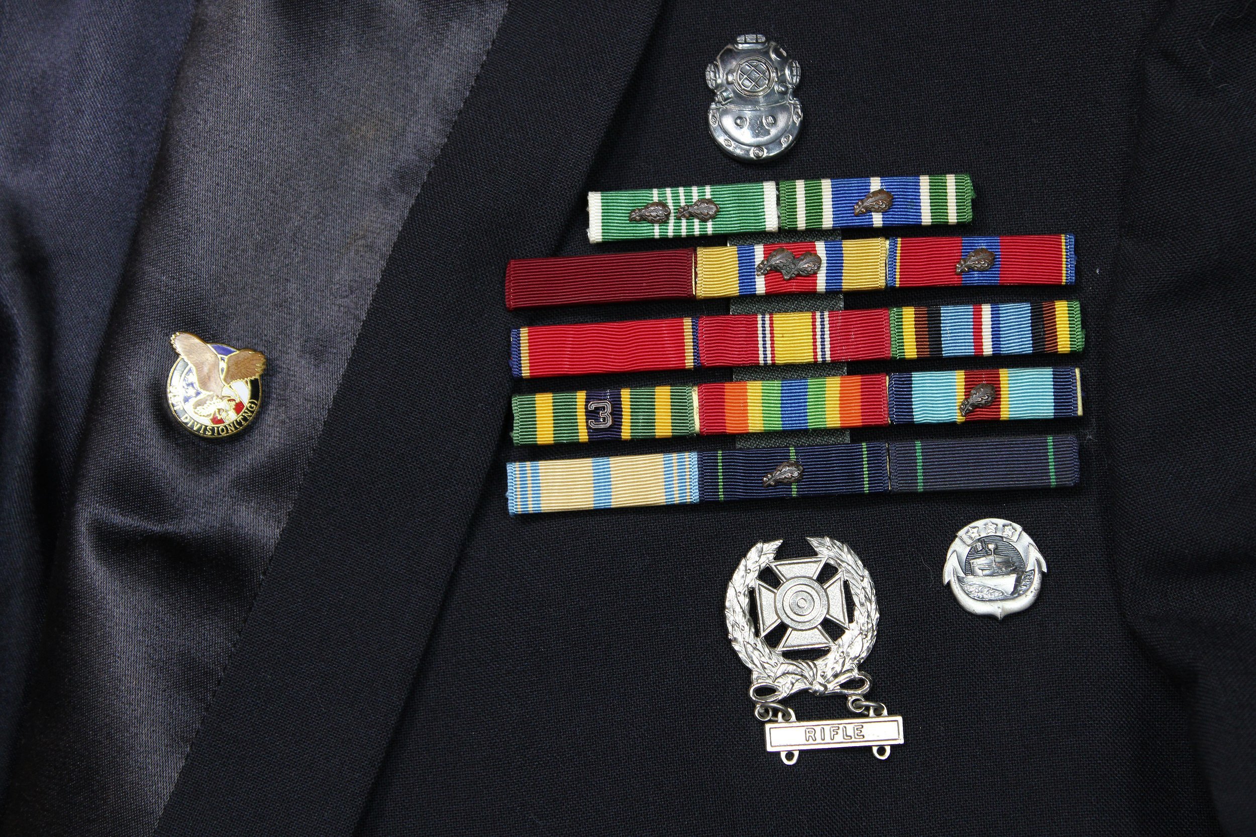 Named Highly Decorated 27 Years Of Service US Army Mess Dress Coat