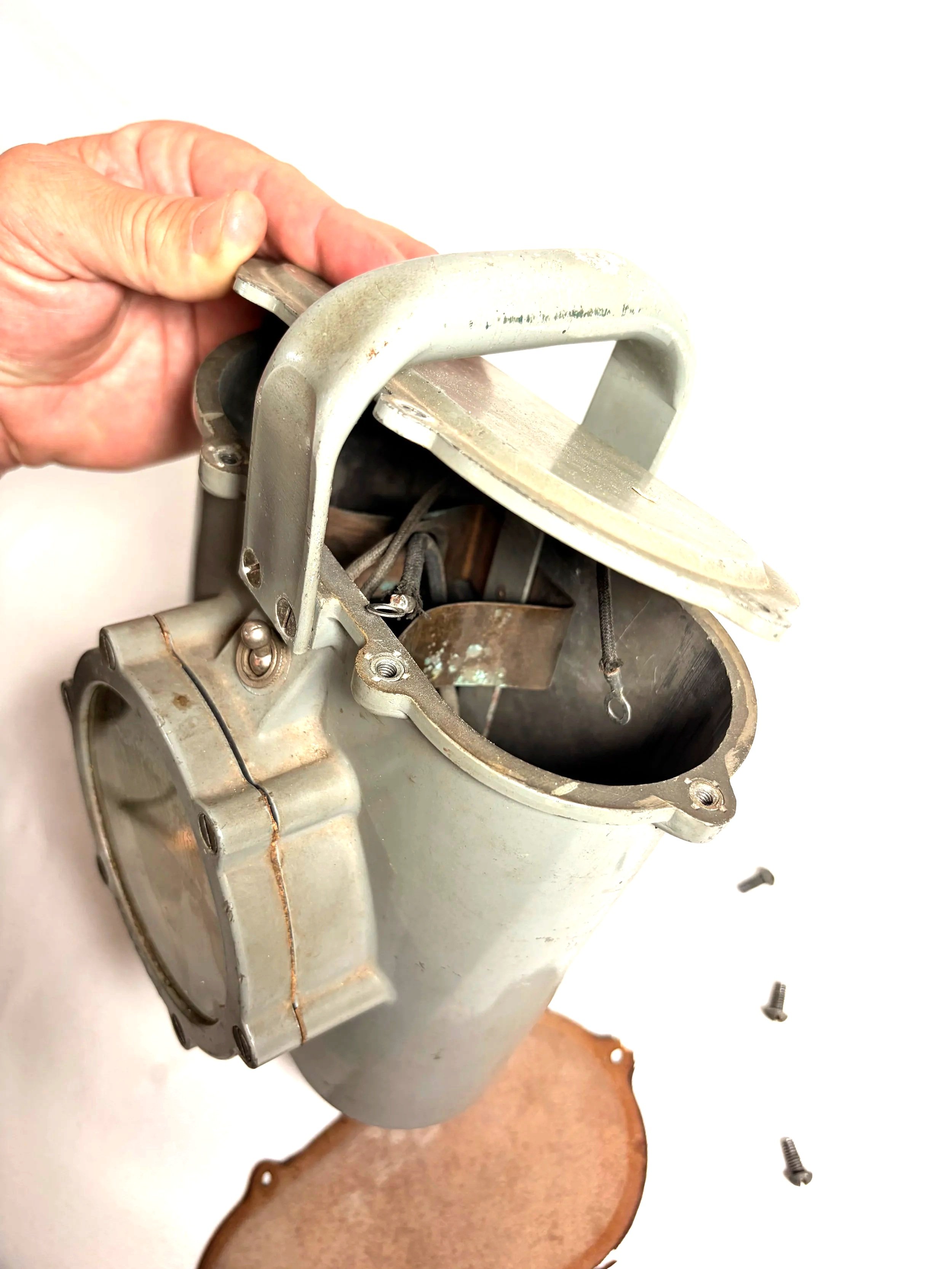 U.S. NAVY BATTLE LANTERN
