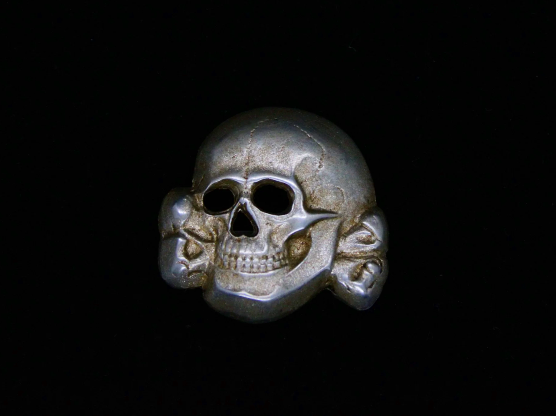 Reproduction WW2 German Waffen SS "Totenkopf" Visor Cap Skull RZM 439/41