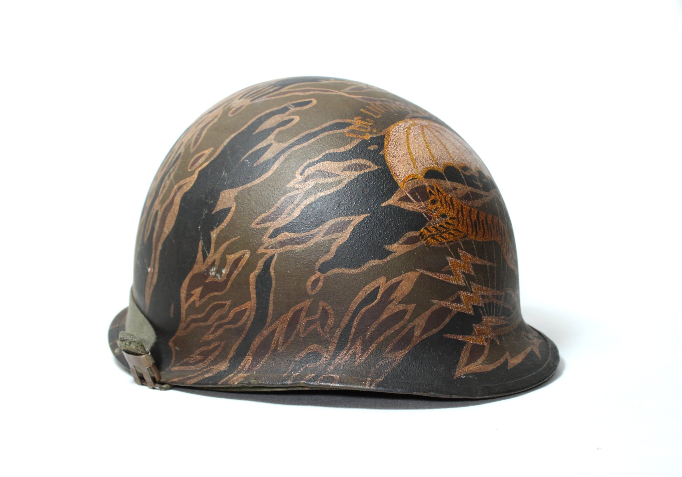 Vietnam War "Luc Luong Dac Biet" LLDB (Vietnamese Special Forces) Tiger Stripe M1 Helmet