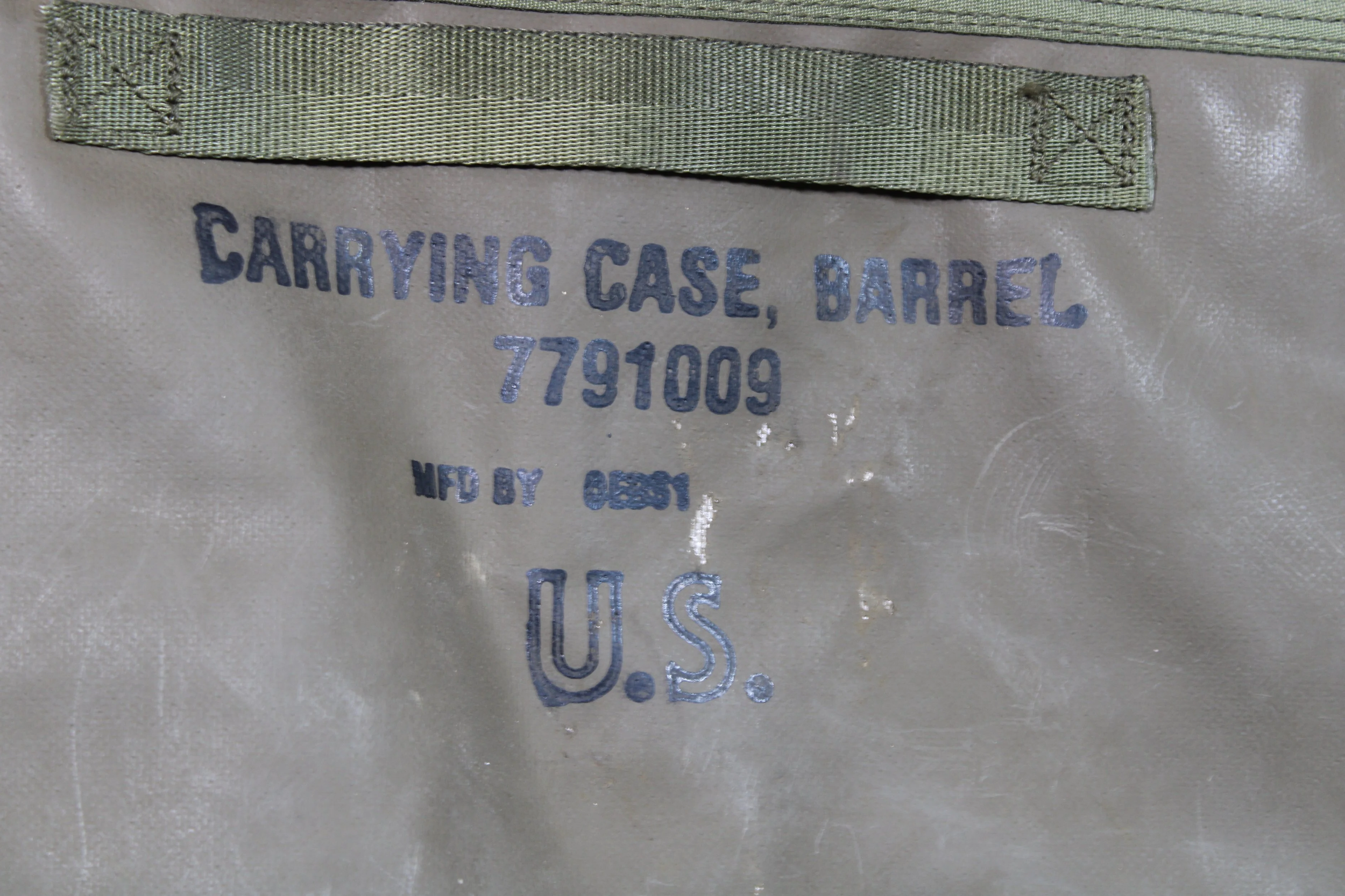 Great condition waterproof M60 Machine Gun barrel carrying case.