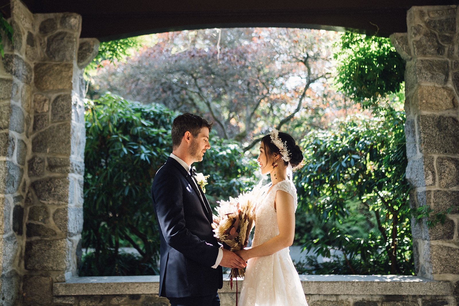 Vancouver-wedding-photographer-Cecil-green-park-house-Beautiful-life-studios-bc-103.jpg