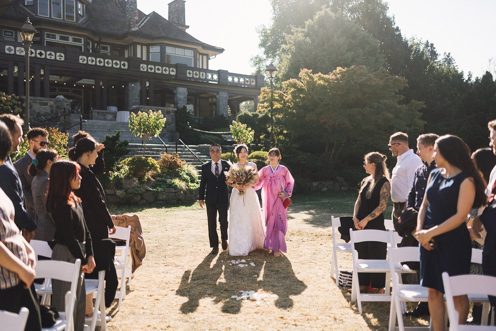 Vancouver-wedding-photographer-Cecil-green-park-house-Beautiful-life-studios-bc-266.jpg