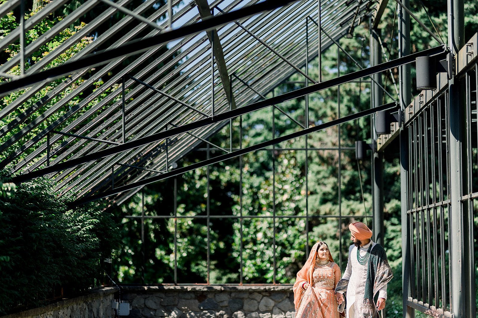 Vancouver-wedding-photographer-Cecil-green-park-house-Beautiful-life-studios-bc-61.jpg