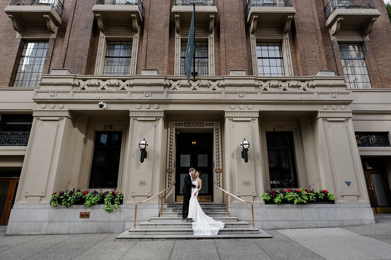 KA-the-vancouver-club-vancouver-wedding-photographer-beautiful-life-studios-bc-545_websize.jpg