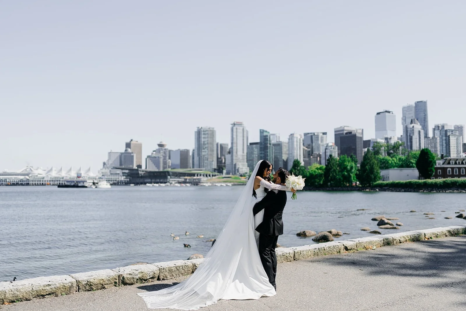 MS-parq-hotel-vancouver-wedding-photographer-beautiful-life-studios-bc-264_websize.jpg