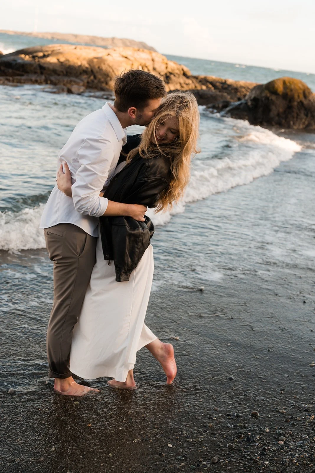 Dallas-Road-Engagement-Shoot-Victoria-Wedding-Photographer-115.jpg