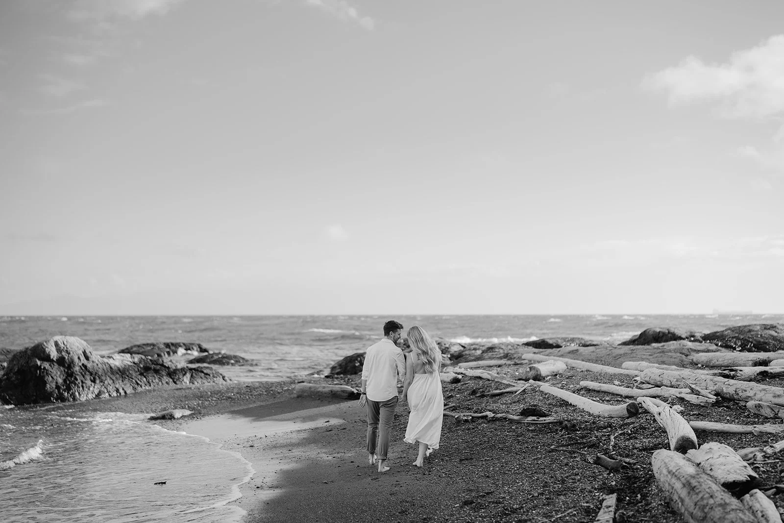 Dallas-Road-Engagement-Shoot-Victoria-Wedding-Photographer-29.jpg