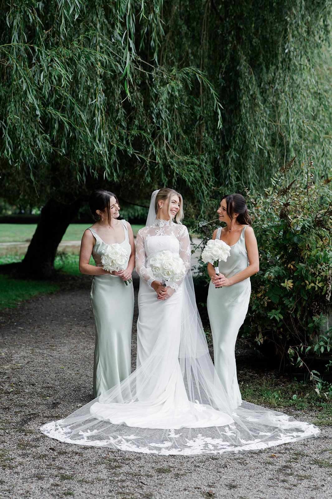 RN-italian-cultural-centre-vancouver-wedding-photographer-beautiful-life-studios-bc-344_websize.jpg