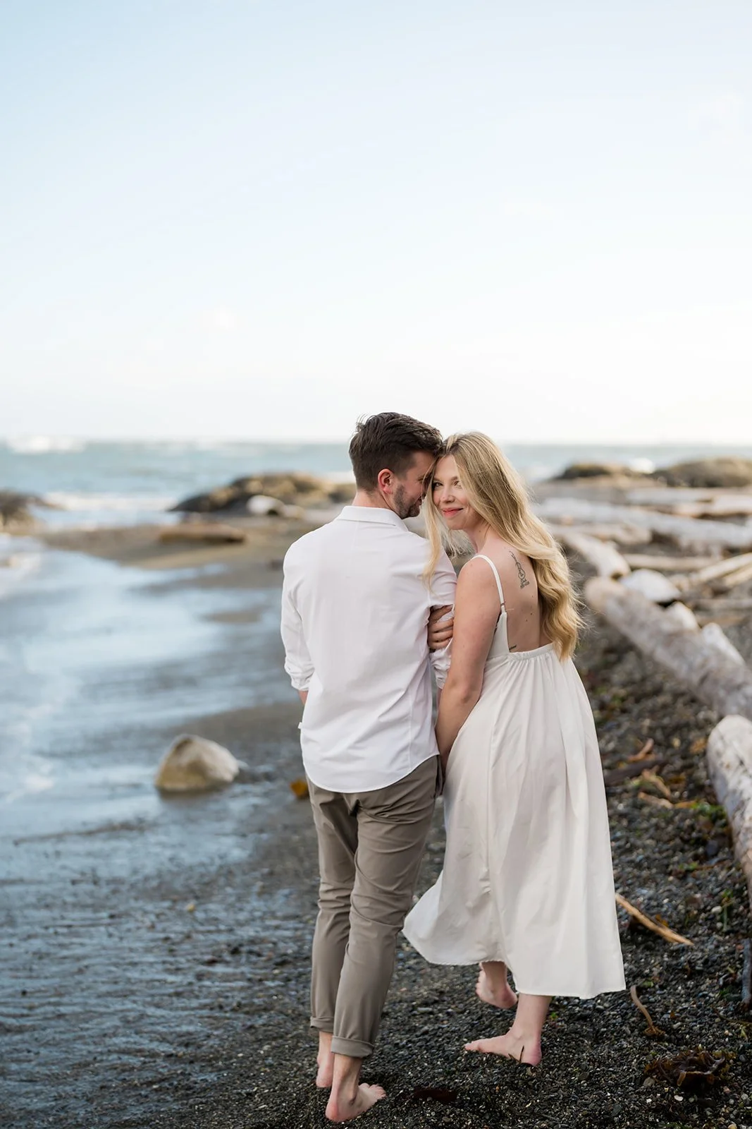 Dallas-Road-Engagement-Shoot-Victoria-Wedding-Photographer-25.jpg