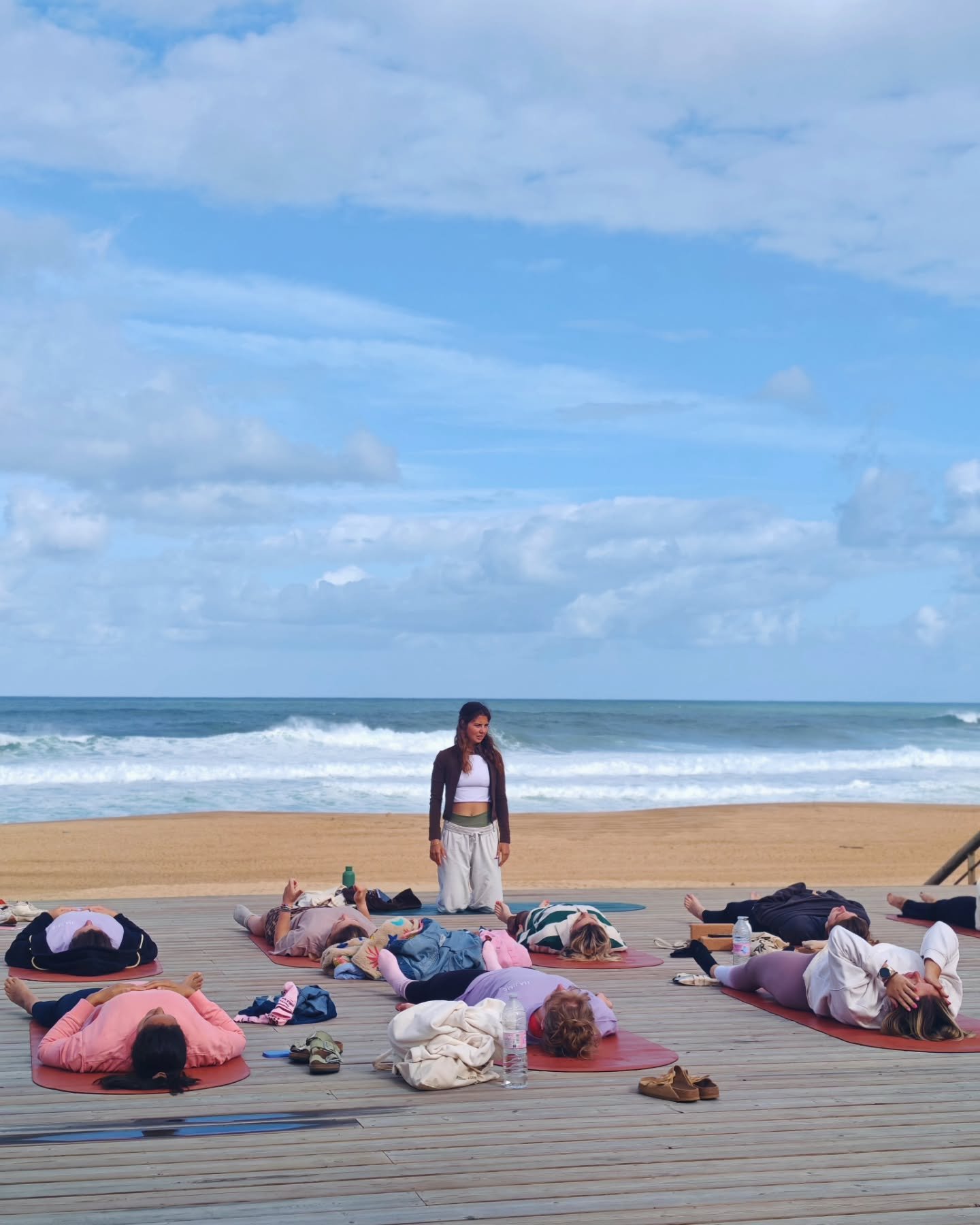 Fin de notre premi&egrave;re retraite yoga &amp; reformer &agrave; Hossegor 🤍 

Merci &agrave; toutes et bravo, vous avez assur&eacute; malgr&eacute; les courbatures ! 

Merci &agrave; notre talentueux chef @oliviercarre_l2a . 

Merci @lisapuaux pou