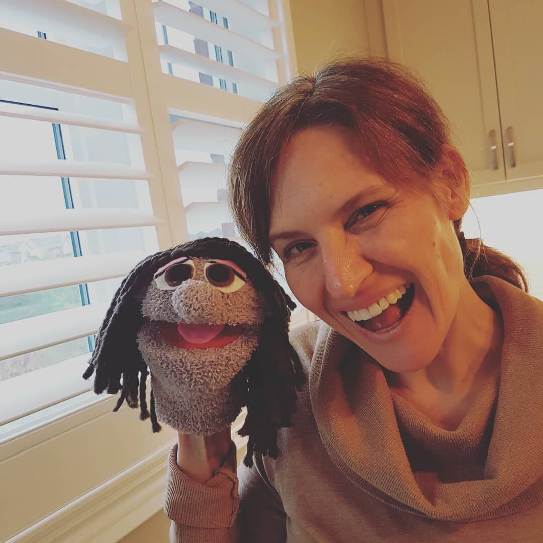 I never in my life saw myself making a muppet! My youngest is begging for a ventriloquist puppet....and so we turned it into a crafting project...and one that mommy needed to become very involved in! It was a lot of fun and involved some valuable sew
