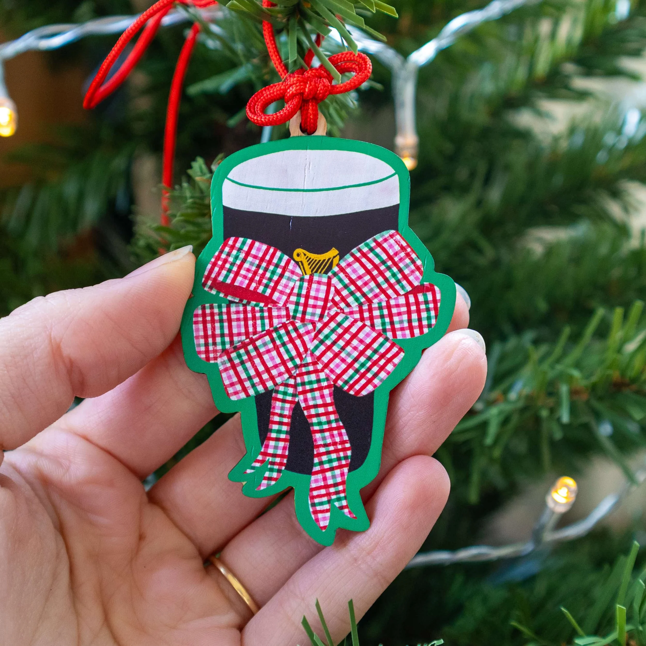 irish-stout-xmas-decoartion-scale.jpg