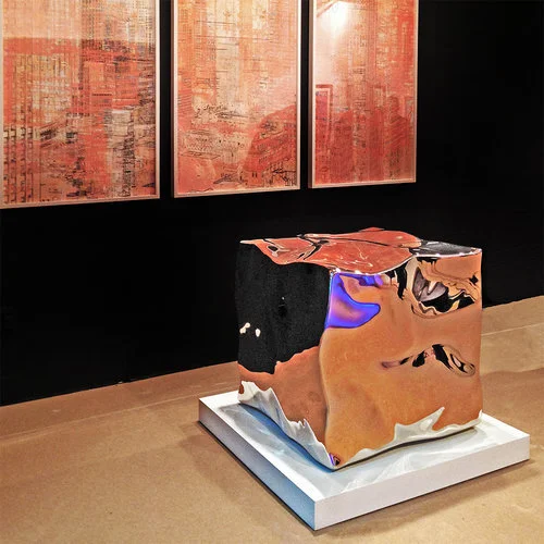 Liquid State I, 2014
Mirror polished marine grade stainless steel
32 x 32 x 32 inches