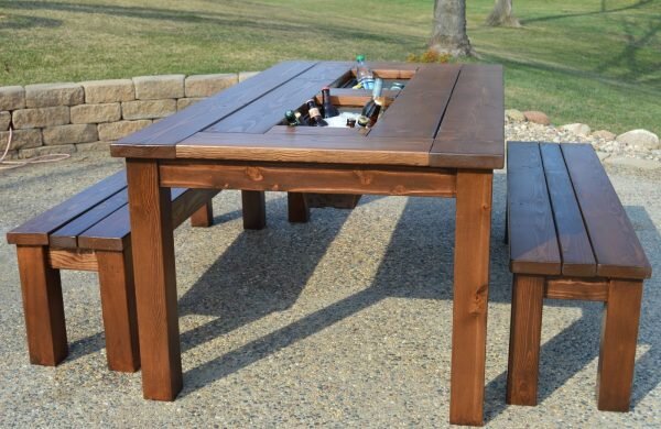 DIY-patio-table-with-built-in-ice-boxes-Kruses-Workshop-on-Remodelaholic-600x390.jpg