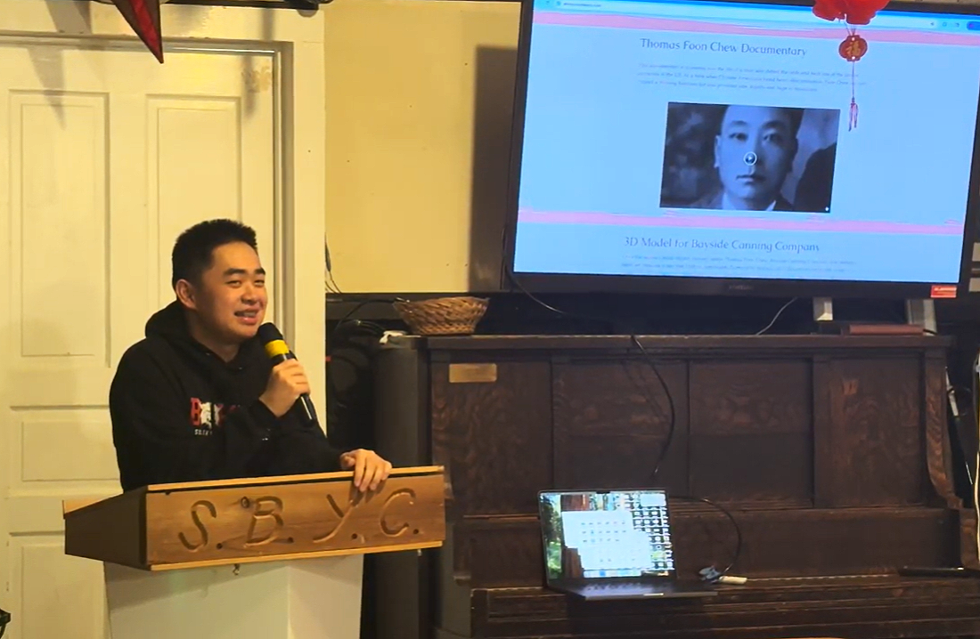  Grant Han speaking to attendees 