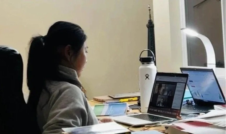                                       Catherine, Eric, and mentor Yi are discussing technical details over Zoom  