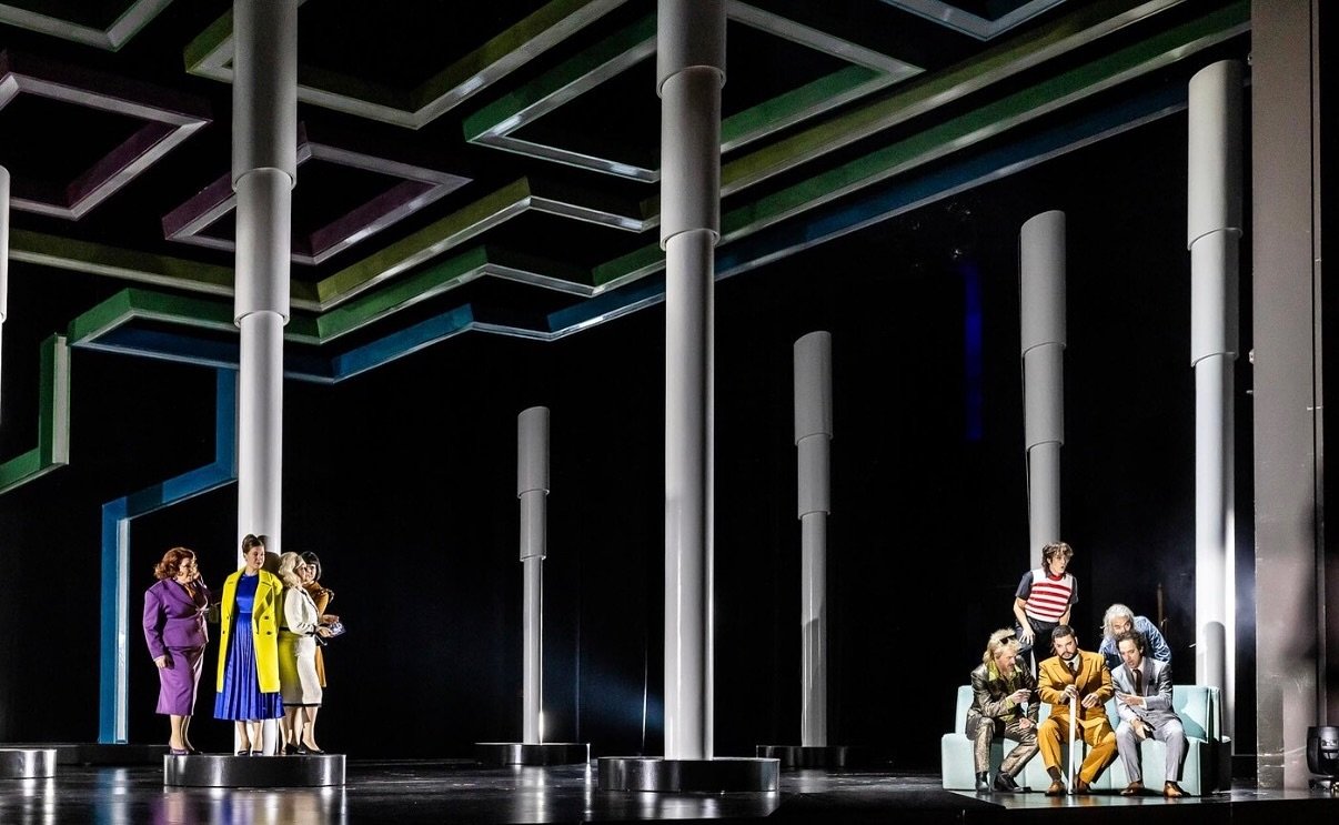 Last Falstaff today here in Dresden&hellip;
It&rsquo;s a little sad, but let&rsquo;s finish it with a big laugh!!!
Tutto nel mondo &egrave; burla!

@semperoper @staatskapelledresden 
#Verdi #Falstaff #Fenton
#RaffaellaColettiArtists 
#hermanxsgatell