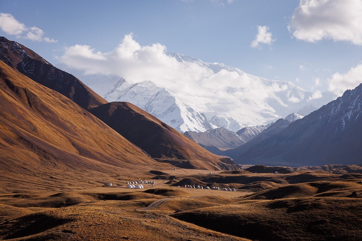 Five years in making! 3 days of driving, 875 km and 10563 sheep jams later, we are finally here! In absolute love with this place and our home for next 3 days. Let the sufferfest begin. 

#kyrgyzstan #leninpeak #getoutside #exploretocreate #greatoutd