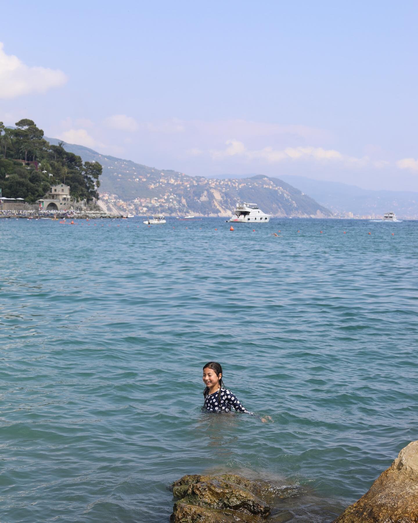 First dip in the Italian Riviera. In sun-soaked, sea-splashed Santa Margherita. 
.
.
.
#italy #travelgram #travelitaly #travel #outdoordining #interiordesign #design #interiors #italianriviera #santamargheritaligure #santamargherita