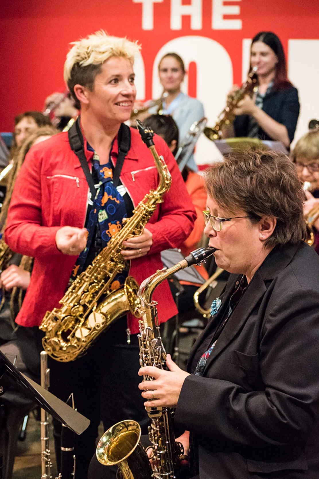 all-girl-big-band-live