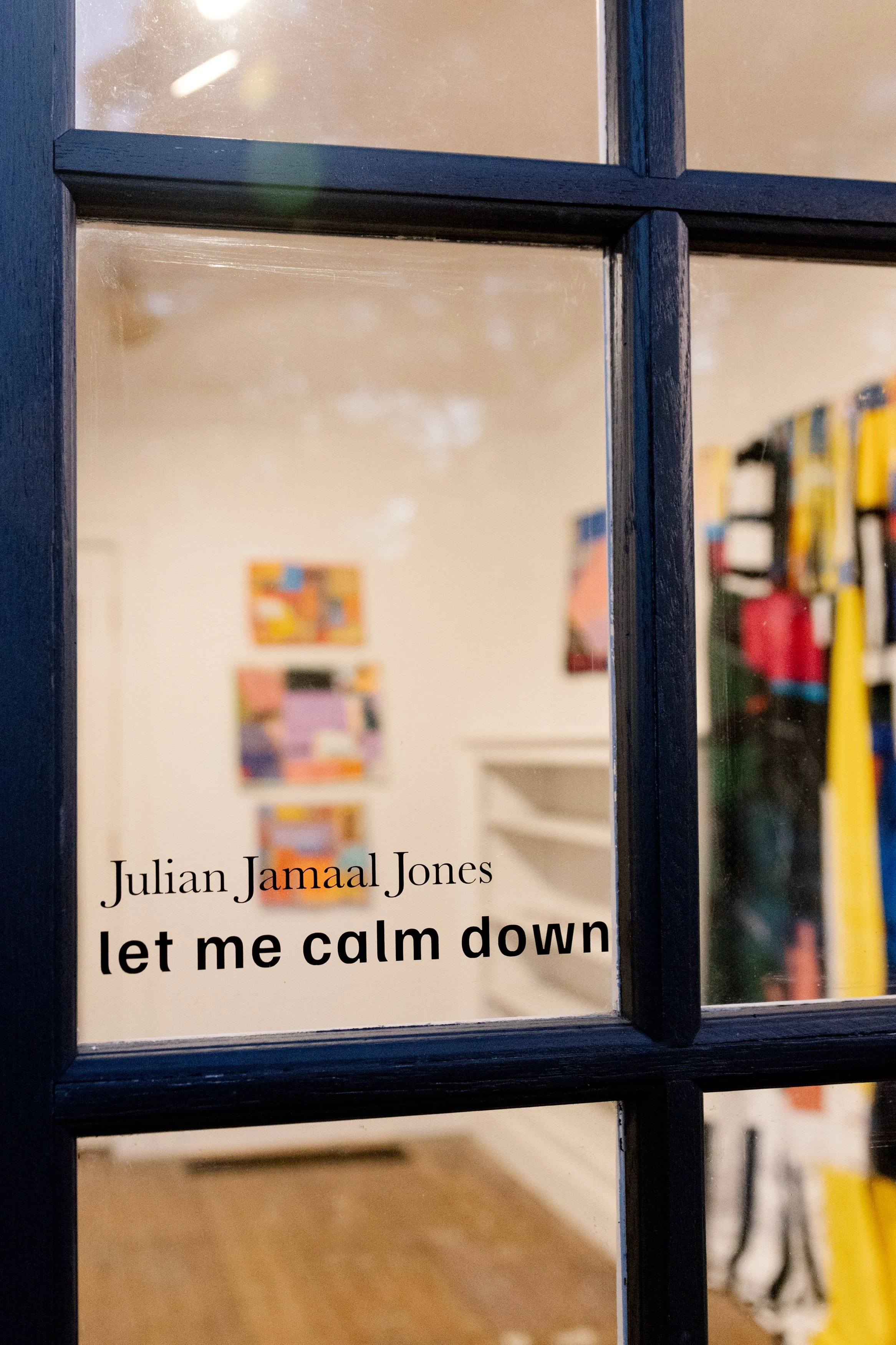 APD_20251114_JulianJamalJackson_LetMeCalmDown_Opening08.jpg