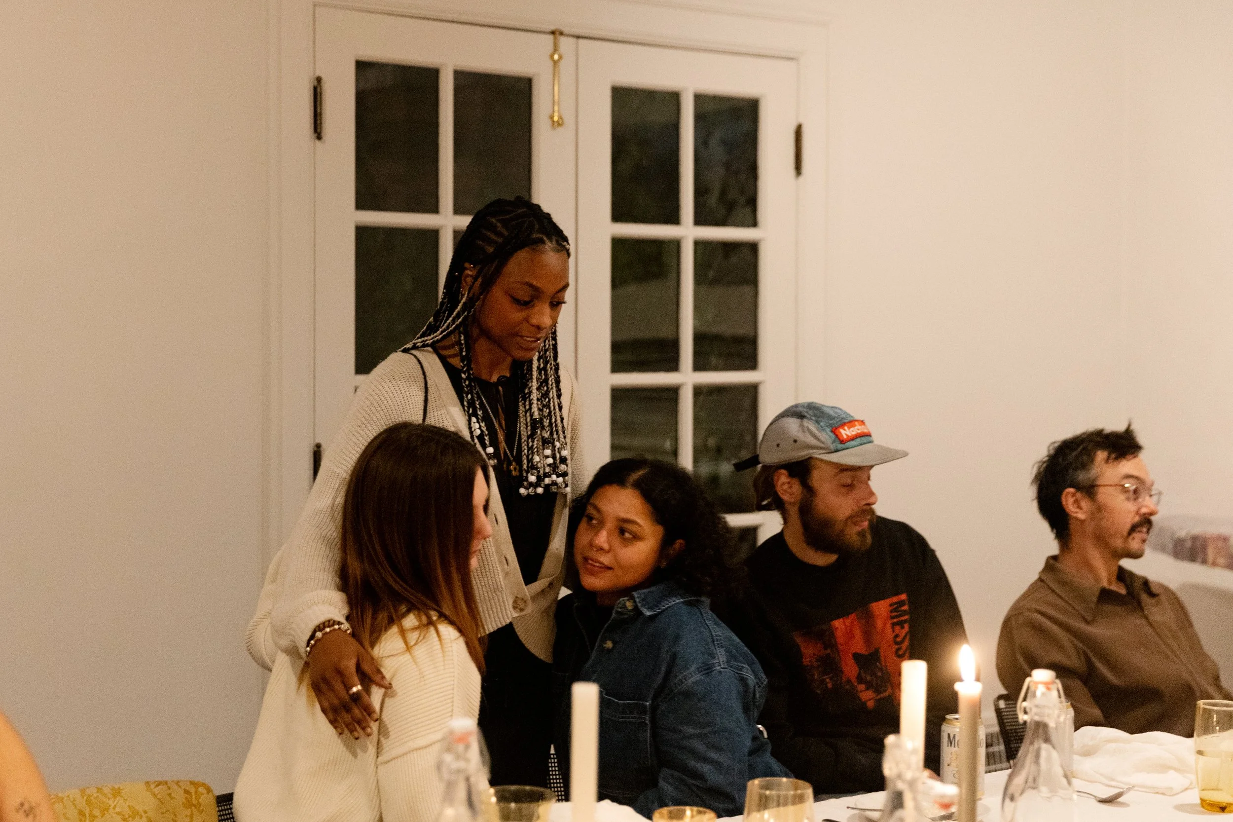 APD_20251021_COMPANION_CenaFamiliar168.jpg